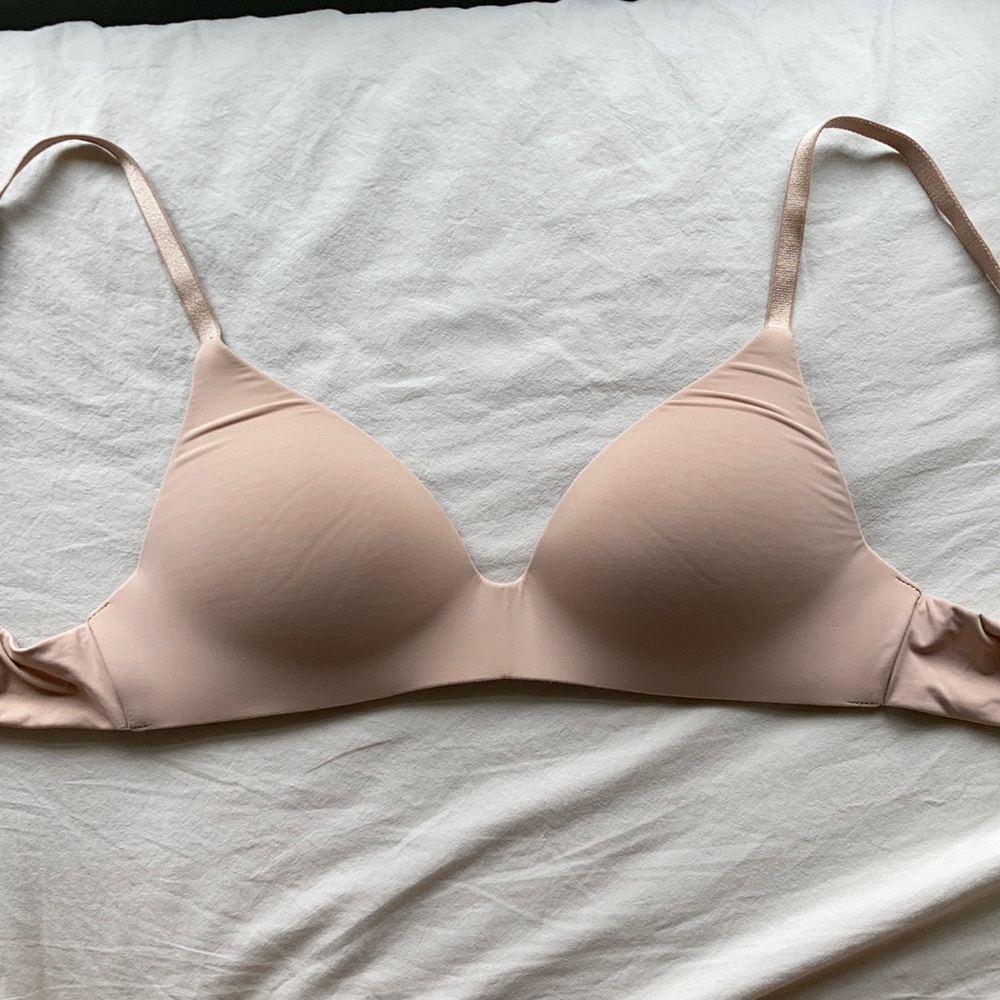 Victoria’s Secret no-wire bra size 32B